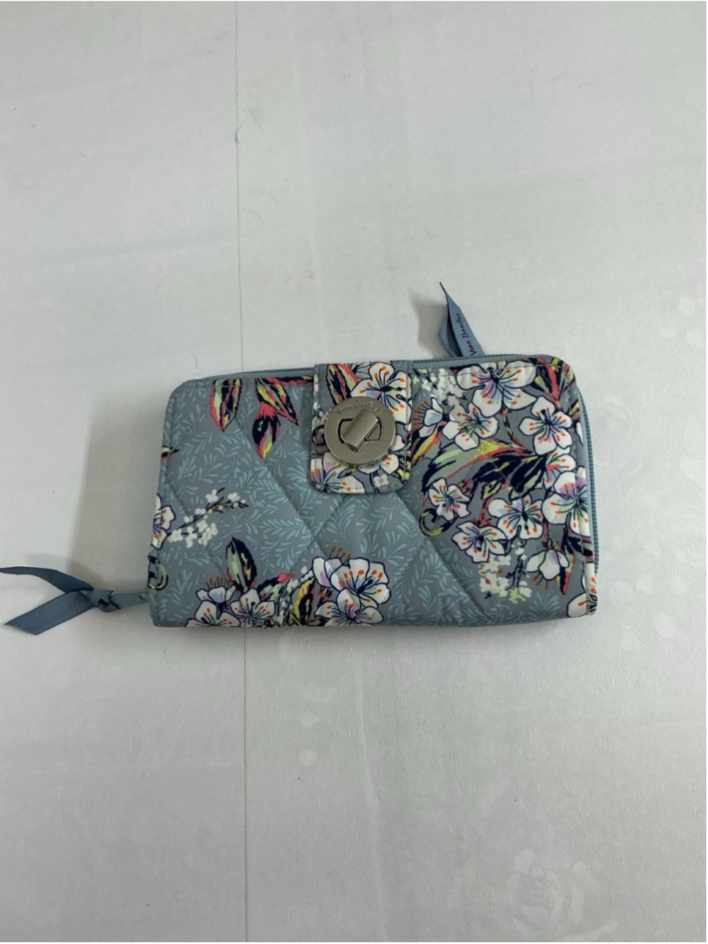 Vera bratley wallet